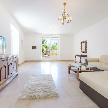Zeljka Apartment