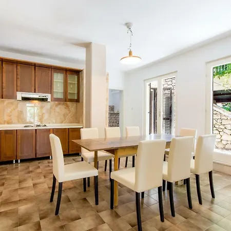 Apartment Zeljka Podstrana